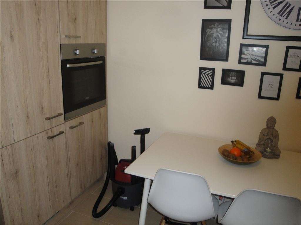 !!! Eigennutzung oder Kapitalanlage !!! Provisionsfreie-Renovierte 3 Zimmer-Wohnung !!!