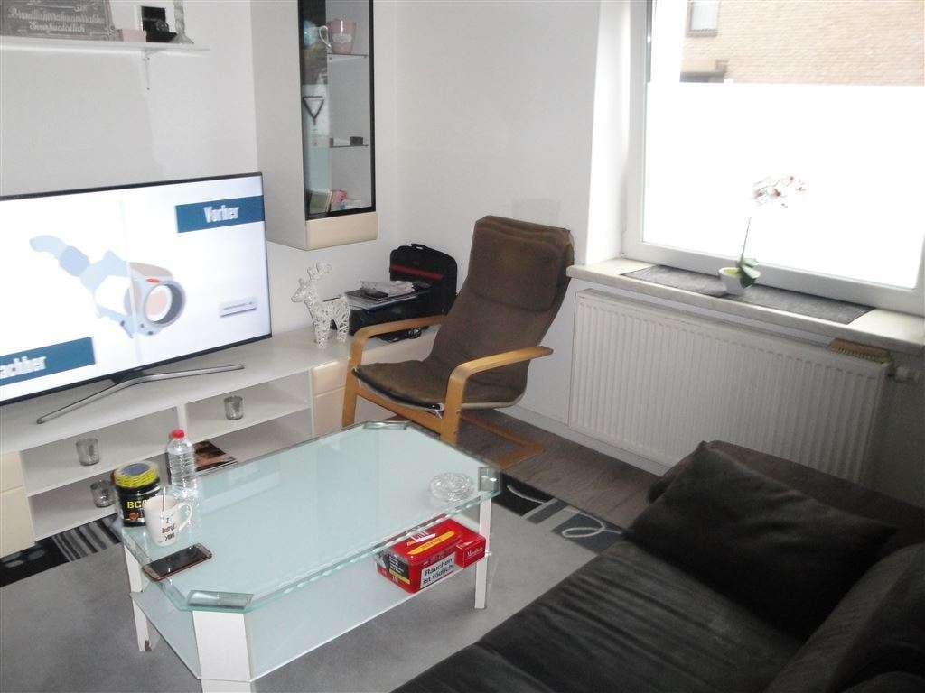 !!! Eigennutzung oder Kapitalanlage !!! Provisionsfreie-Renovierte 3 Zimmer-Wohnung !!!