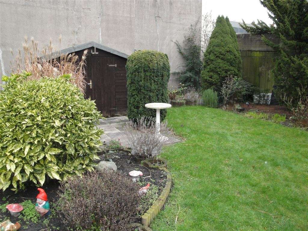 !!! Freie 3 Zimmerwohnung mit Balkon !!!