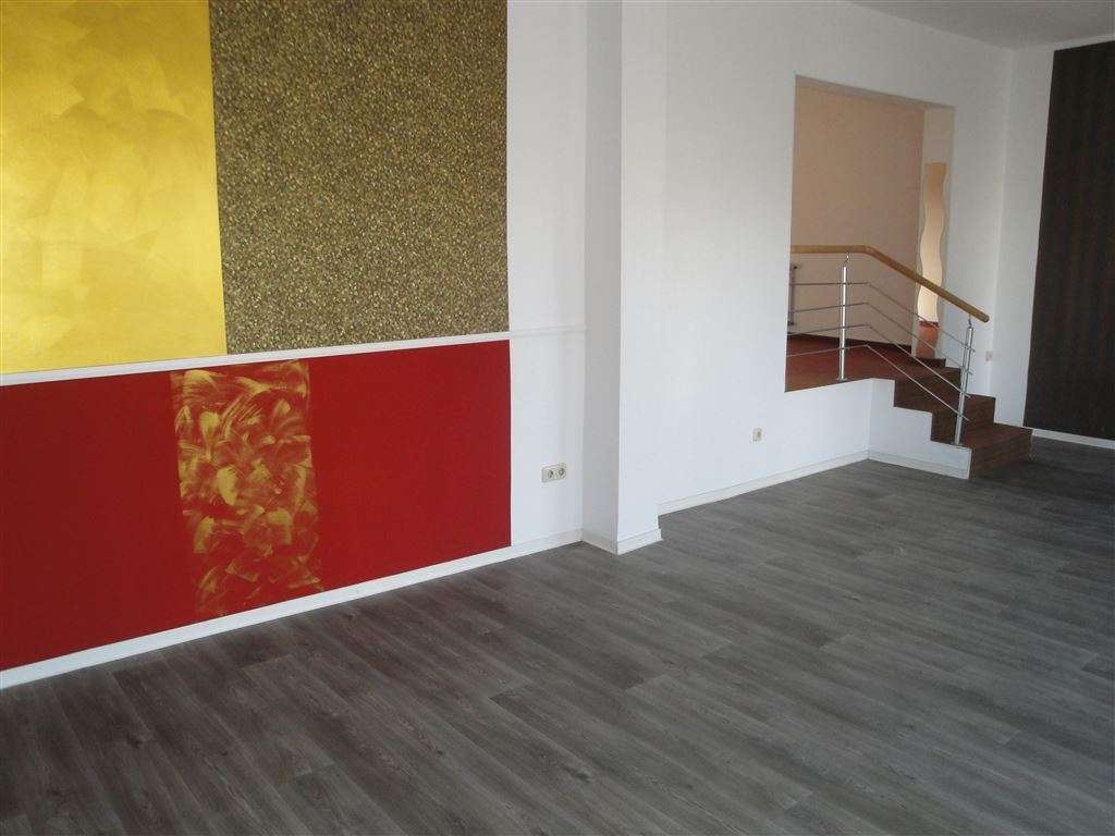 !!! Top-Lage !!! Ladenlokal mit Terrasse und Stellplätzen !!!