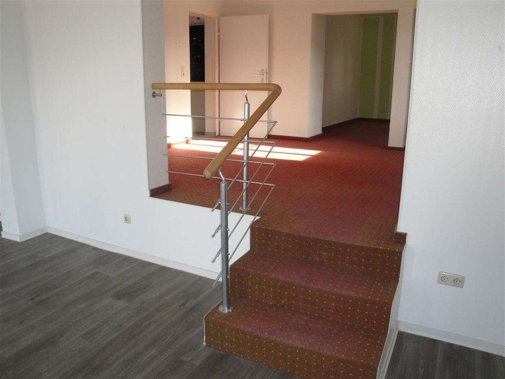 !!! Top-Lage !!! Ladenlokal mit Terrasse und Stellplätzen !!!