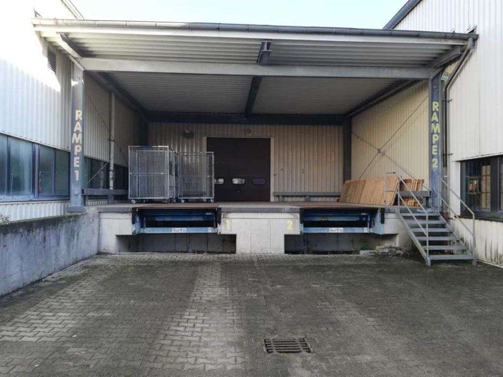 !!! Große Lagerhalle mit Rampe !!!