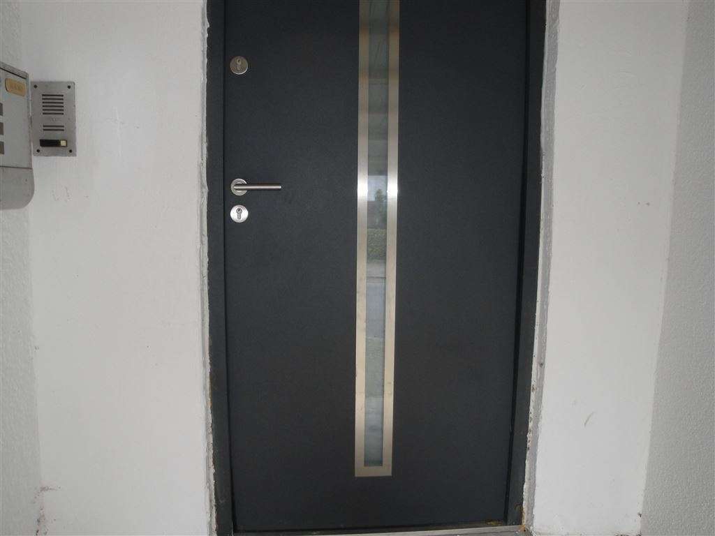 !!! 2 Häuser mit 395m² W/Nzfl auf einem Grundstück mit Terrasse und großer Garage !!!