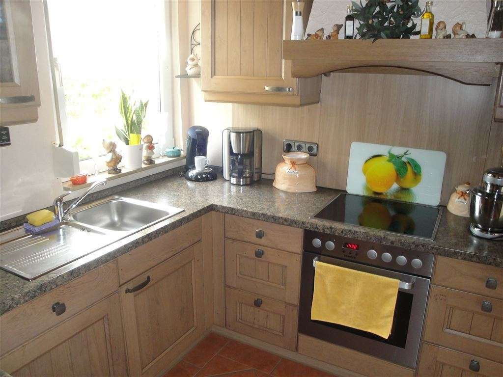 !!! Freistehendes EFH mit großer Terrasse und schönem Garten !!!