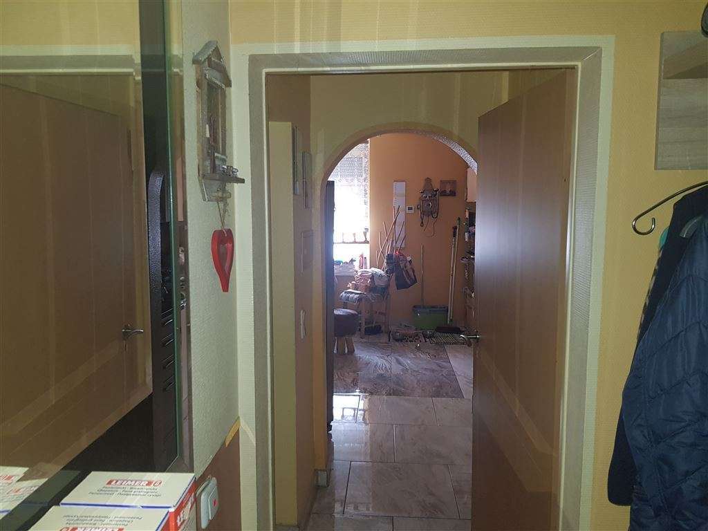 !!! Große DHH mit ELW auf Erbpachtgrundstück mit Garage !!!