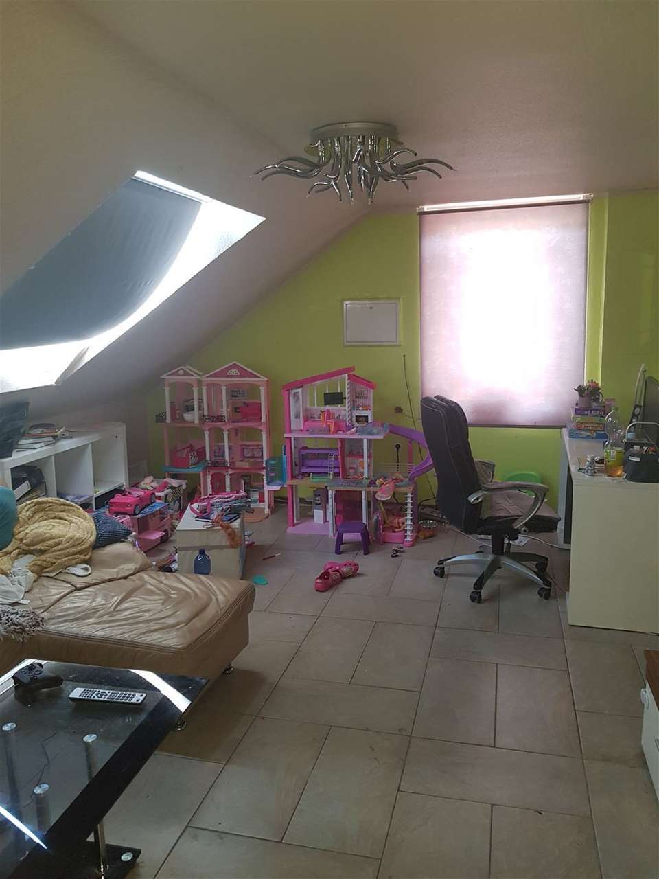 !!! Große DHH mit ELW auf Erbpachtgrundstück mit Garage !!!