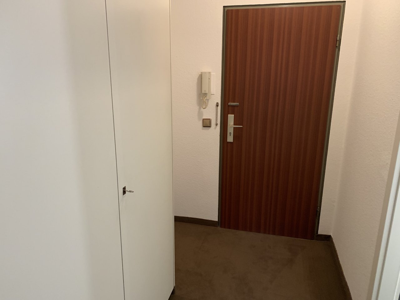 !!! Saniertes Apartment mit Loggia in gepflegter Wohnanlage !!!
