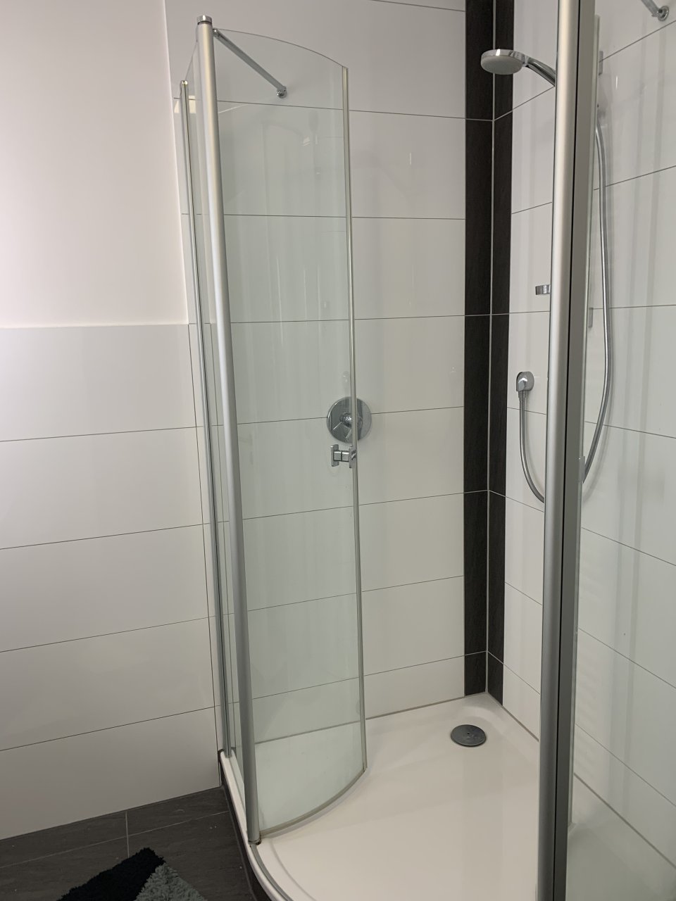 !!! Saniertes Apartment mit Loggia in gepflegter Wohnanlage !!!
