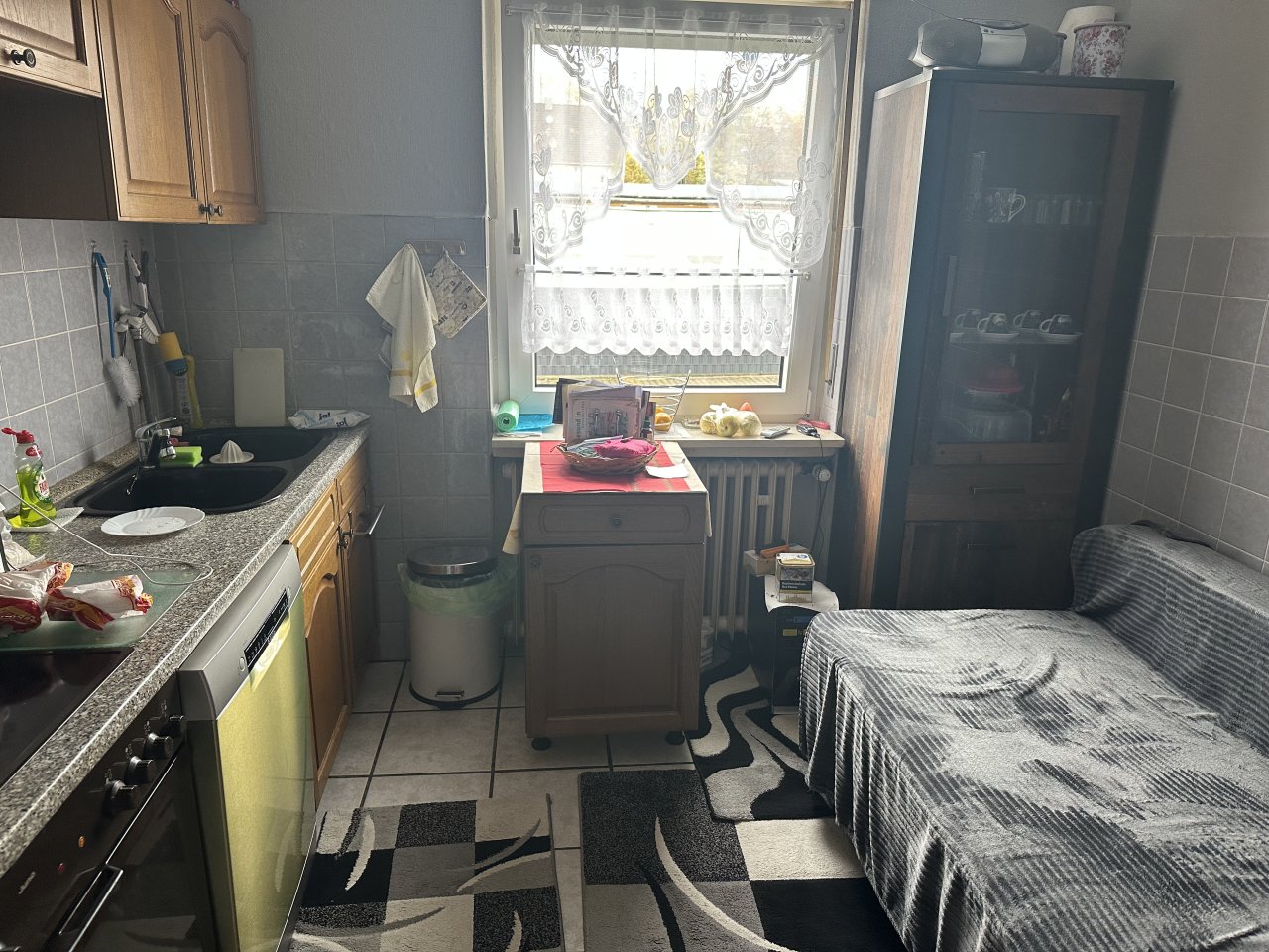 !!! Vermietete 2 Zimmerwohnung mit Balkon und Stellplatz !!!