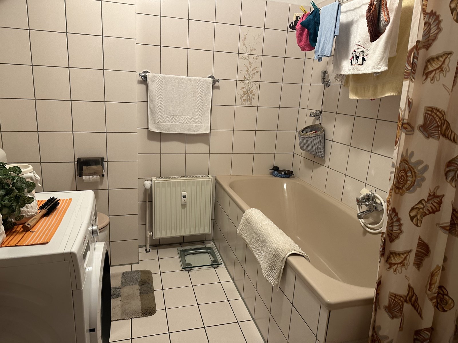 !!! Schöne-Freie 3,5 Zimmer ETW mit Balkon und Stellplatz !!!