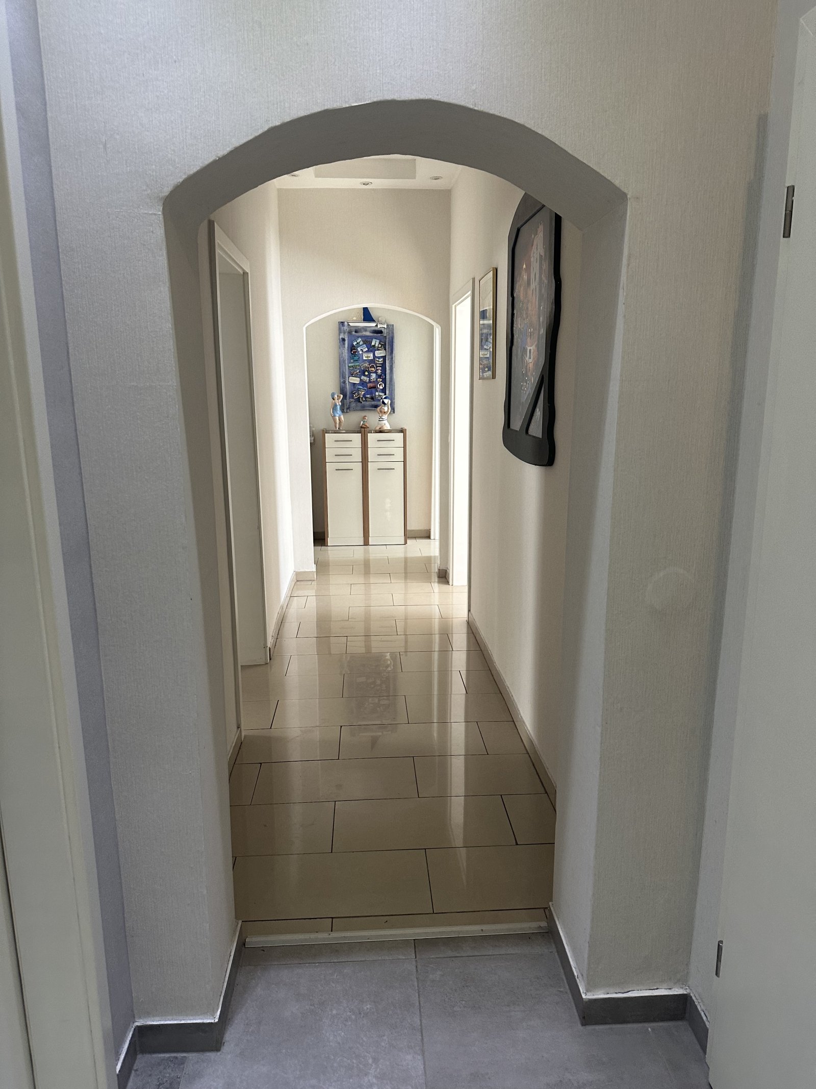 !!! Top-Sanierte 4 Zimmer EG-ETW mit Eigenem Garten !!!