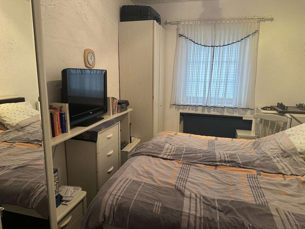 !!! Saniertes REH mit Anbau-Pool-Garten-Garage und Dachterrasse !!!