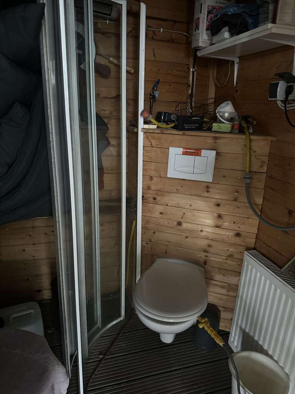!!! Saniertes REH mit Anbau-Pool-Garten-Garage und Dachterrasse !!!