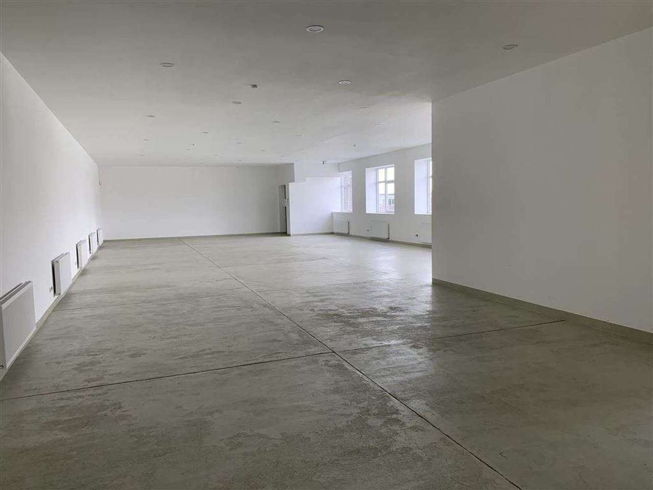 !!! Provisionsfrei !!! 300m² Lagerfläche mit Büro und Aufzug im 2 OG !!!