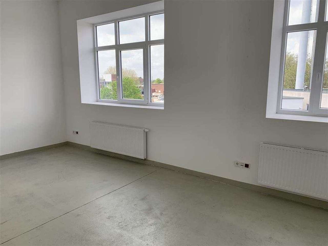 !!! Provisionsfrei !!! 300m² Lagerfläche mit Büro und Aufzug im 2 OG !!!