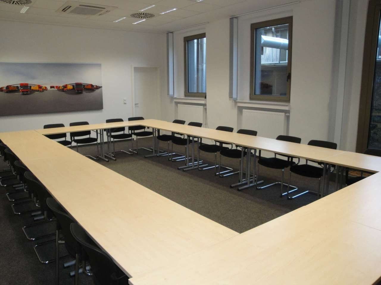 !!! Provisionsfrei !!! Top-Sanierte 630m² Bürofläche mit Aufzug im 1 OG !!!