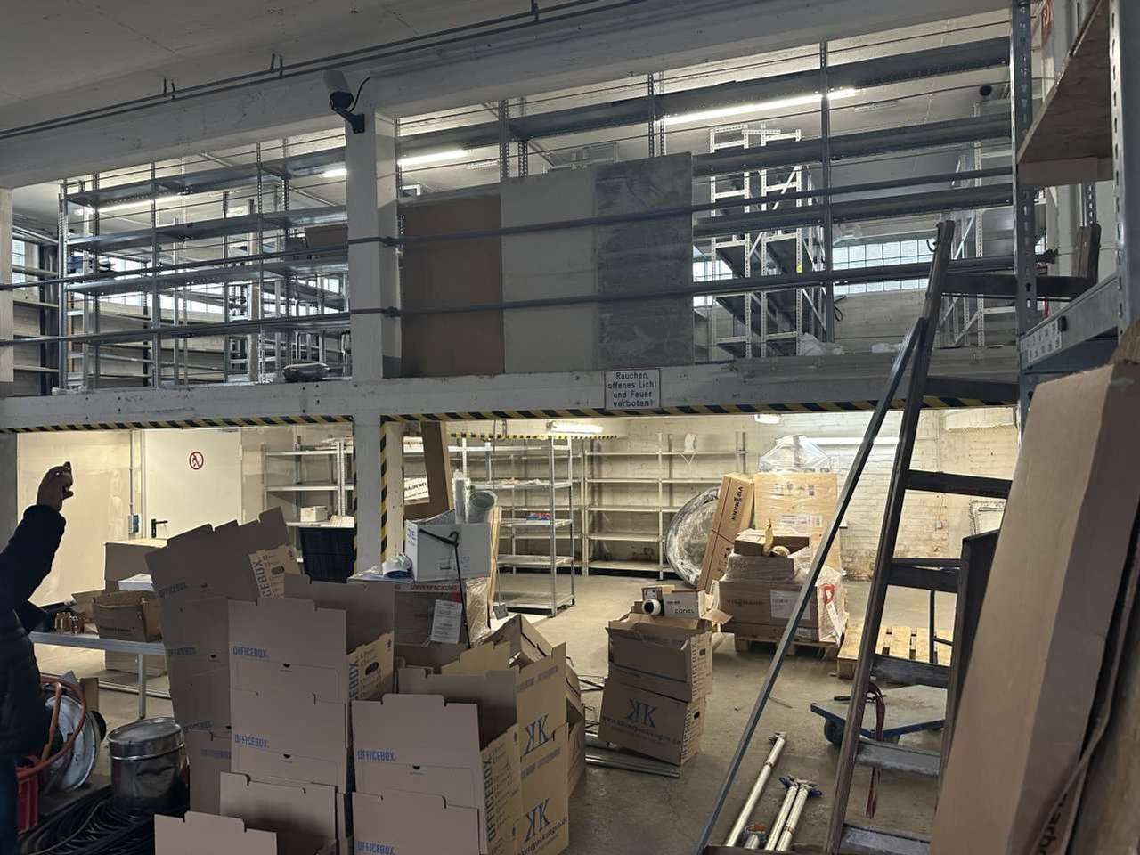 !!! Provisionsfrei !!! Attraktive Freifläche-Lagerfläche-Bürofläche in Top-Lage !!!
