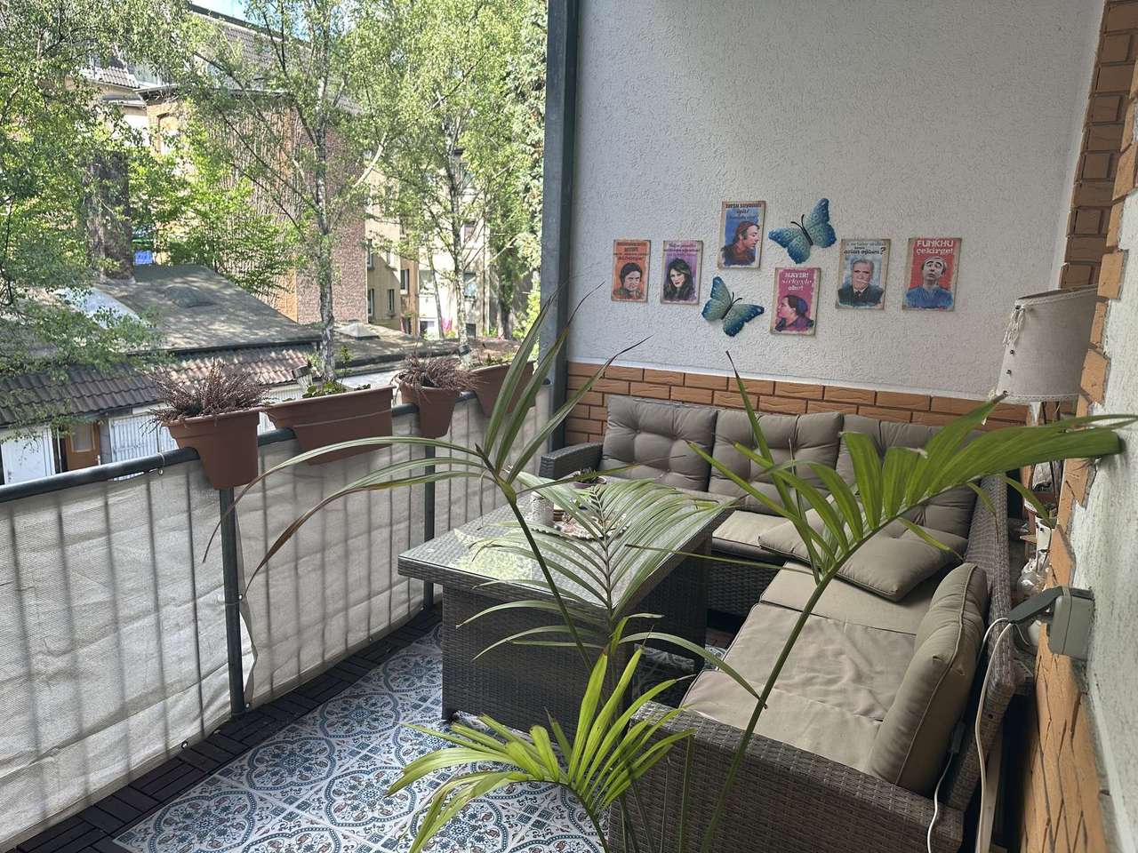 !!! Top Modernisierte 4 Zimmerwohnung mit schöner Loggia und Hochwertiger EBK !!!