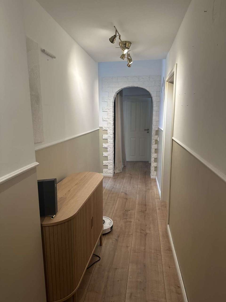 !!! Top Modernisierte 4 Zimmerwohnung mit schöner Loggia und Hochwertiger EBK !!!