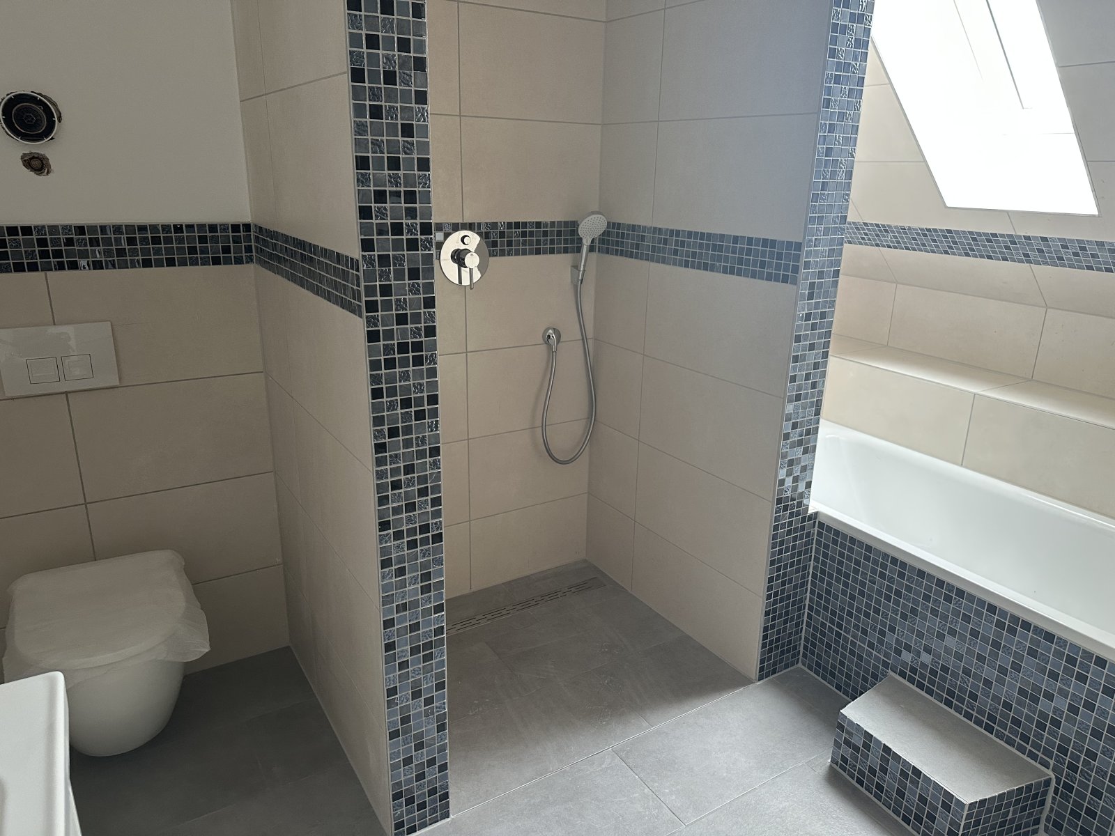 !!! Provisionsfrei !!! Top-Maisonette Wohnung zum Erstbezug nach Sanierung !!!