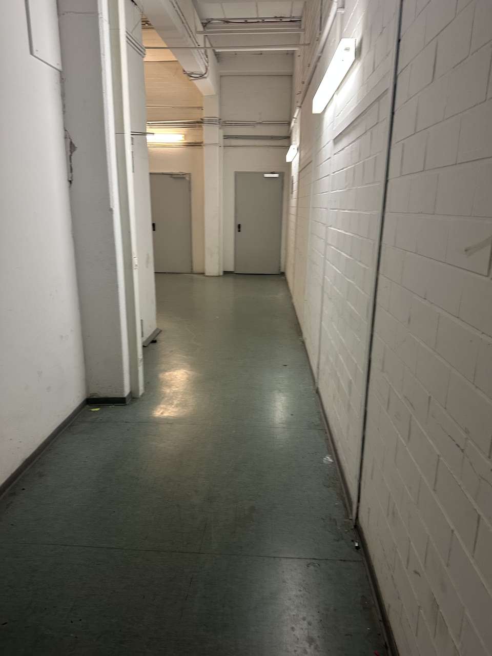 !!! Provisionsfrei !!! Attraktive Lagerhalle mit Rampe in Top-Lage !!!