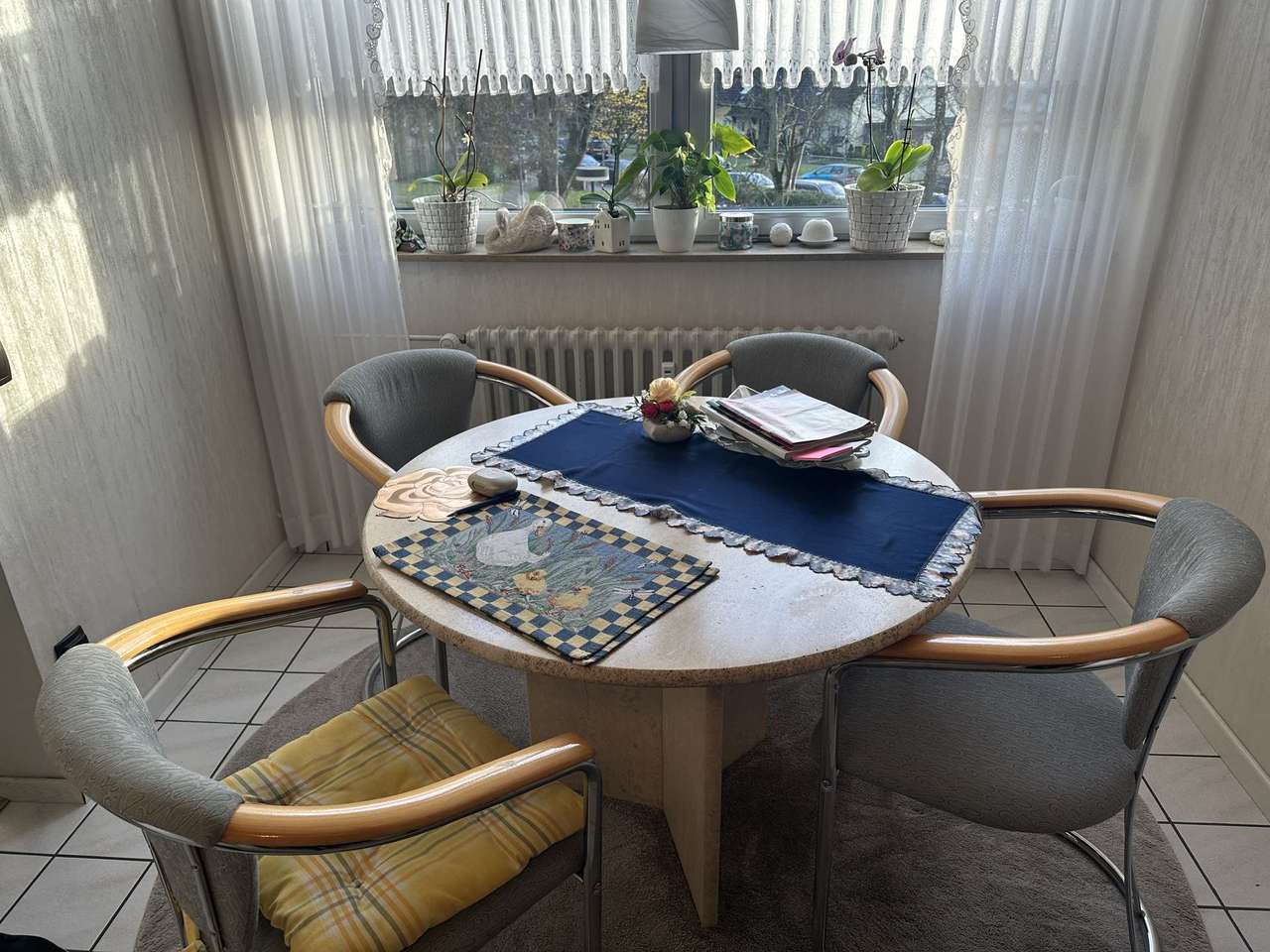 !!! Schöne 3 Zimmer Wohnung mit Loggia in ruhiger Wohnlage !!!