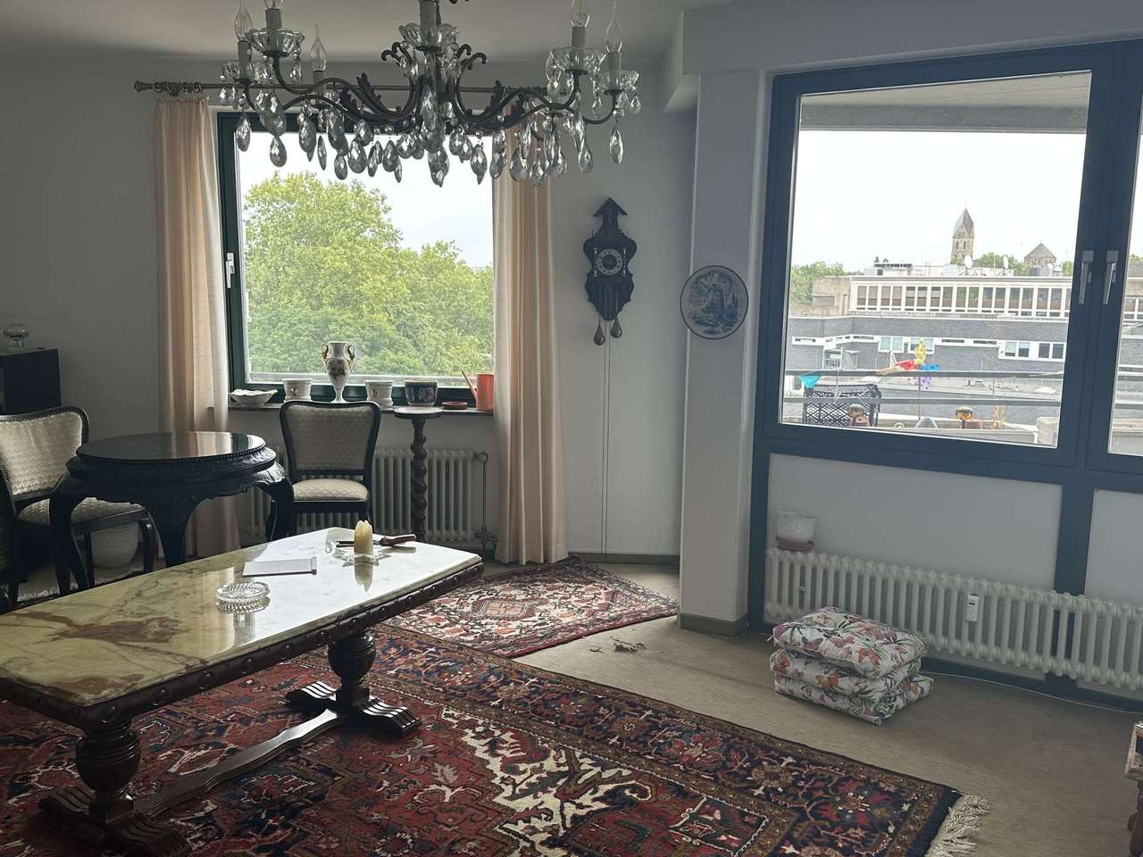 !!! 4 Zimmer ETW mit 2 Loggien und Tiefgaragenstellplatz !!!