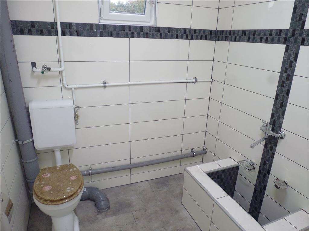 WC WC