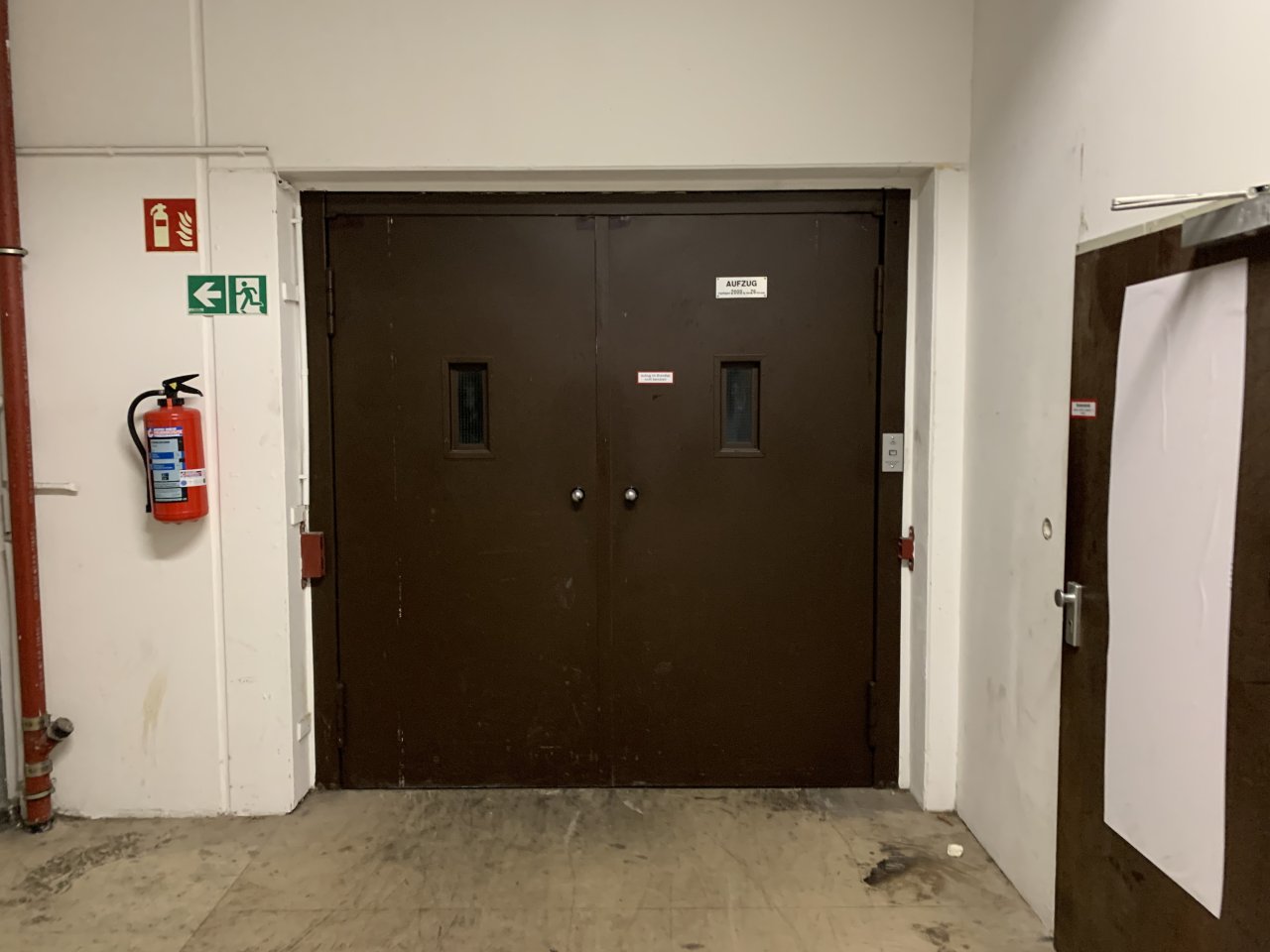 Aufzug Aufzug