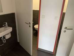 WC WC