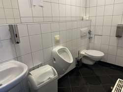 WC WC